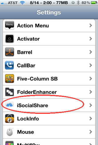 Share your video on facebook with iSocialShare iPhone hack from Cydia