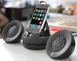 Wired iPhone speakers
